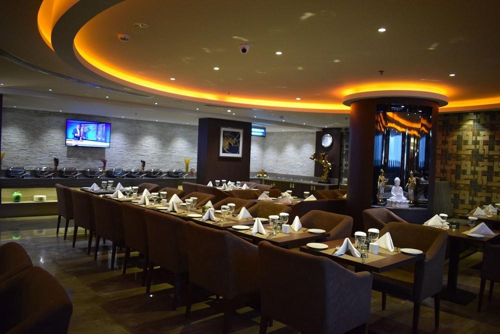Omega Hotel Dubaj Kültér fotó